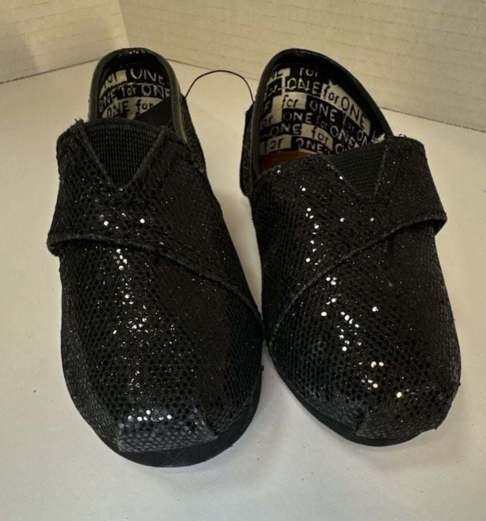 TOMS Toddler Size T6 Black Glitter Velcro